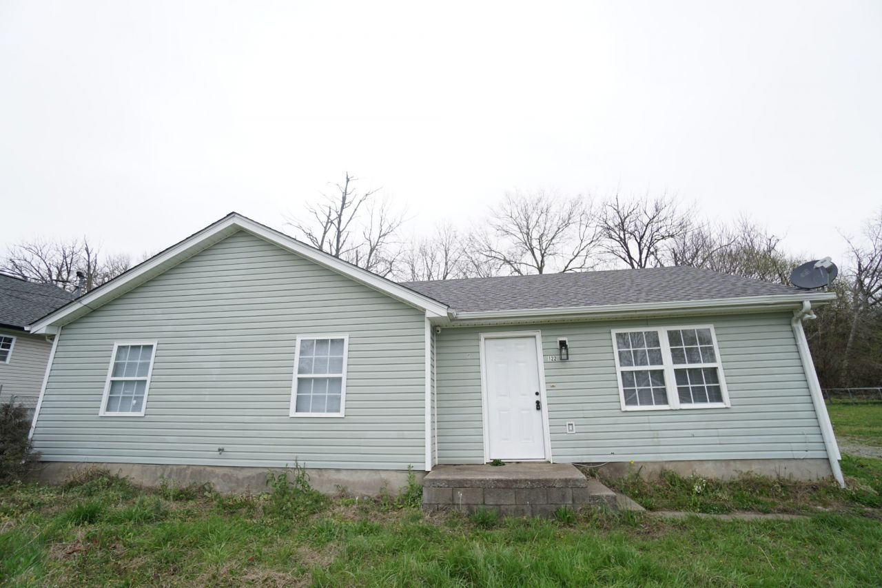 122 Oakdale St, Shelbyville, TN 37160 Main Photo