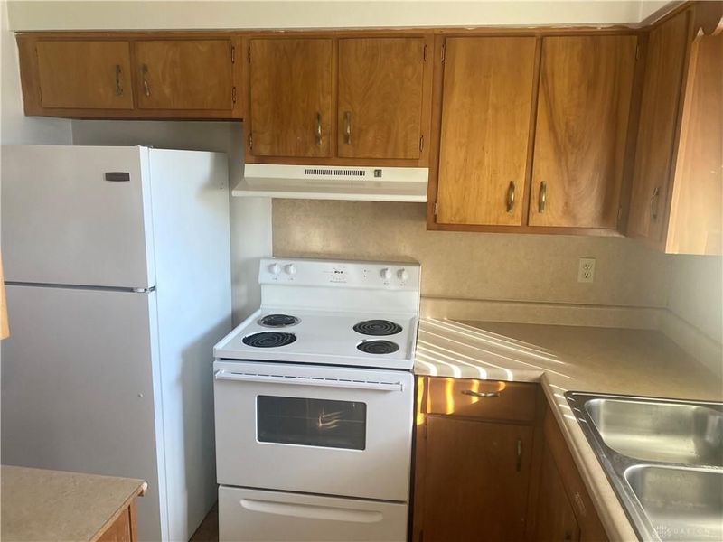 2032 Emerson Avenue, Unit 2, Dayton, OH 45406 Photo 3