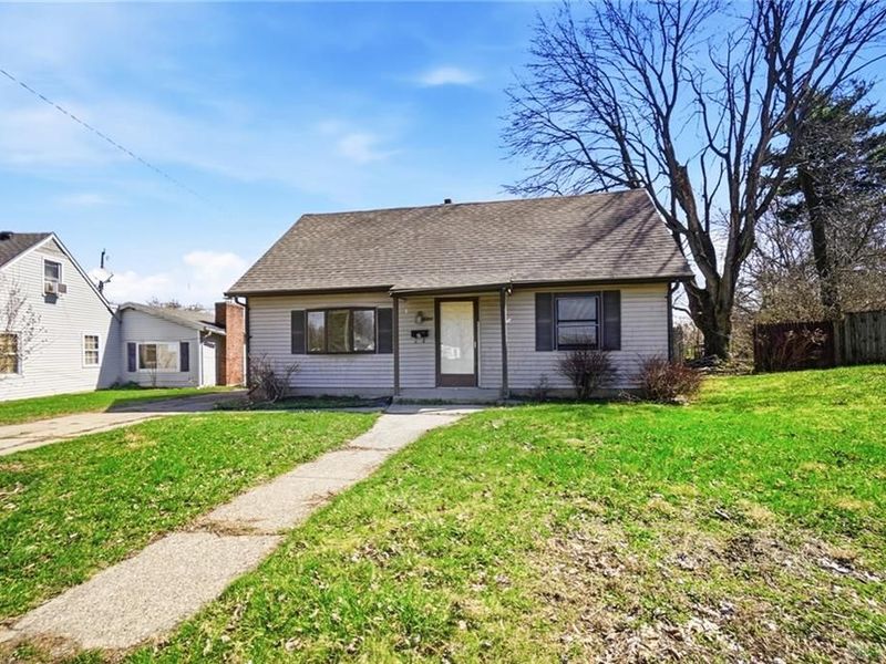 1835 S Sweetbriar Lane, Springfield, OH 45505 Photo 4