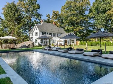 49 Christian , Washington, CT 06777