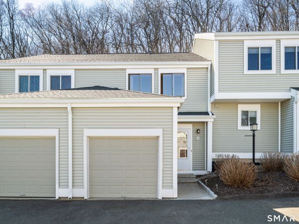 28 Eagle Rock, Unit 28, Bethel, CT 06801
