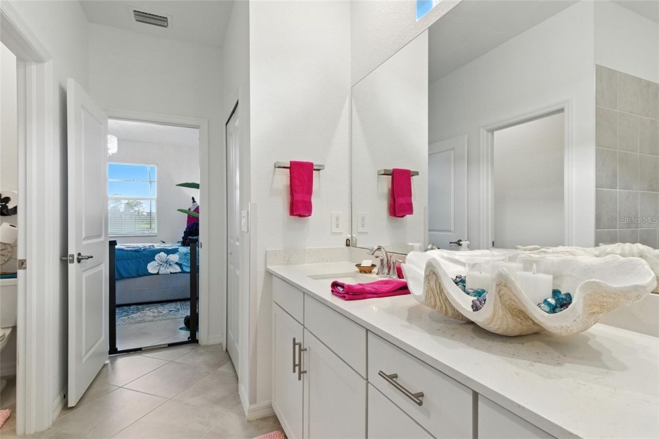 19085 Cabernet Court, Venice, FL 34293 Photo