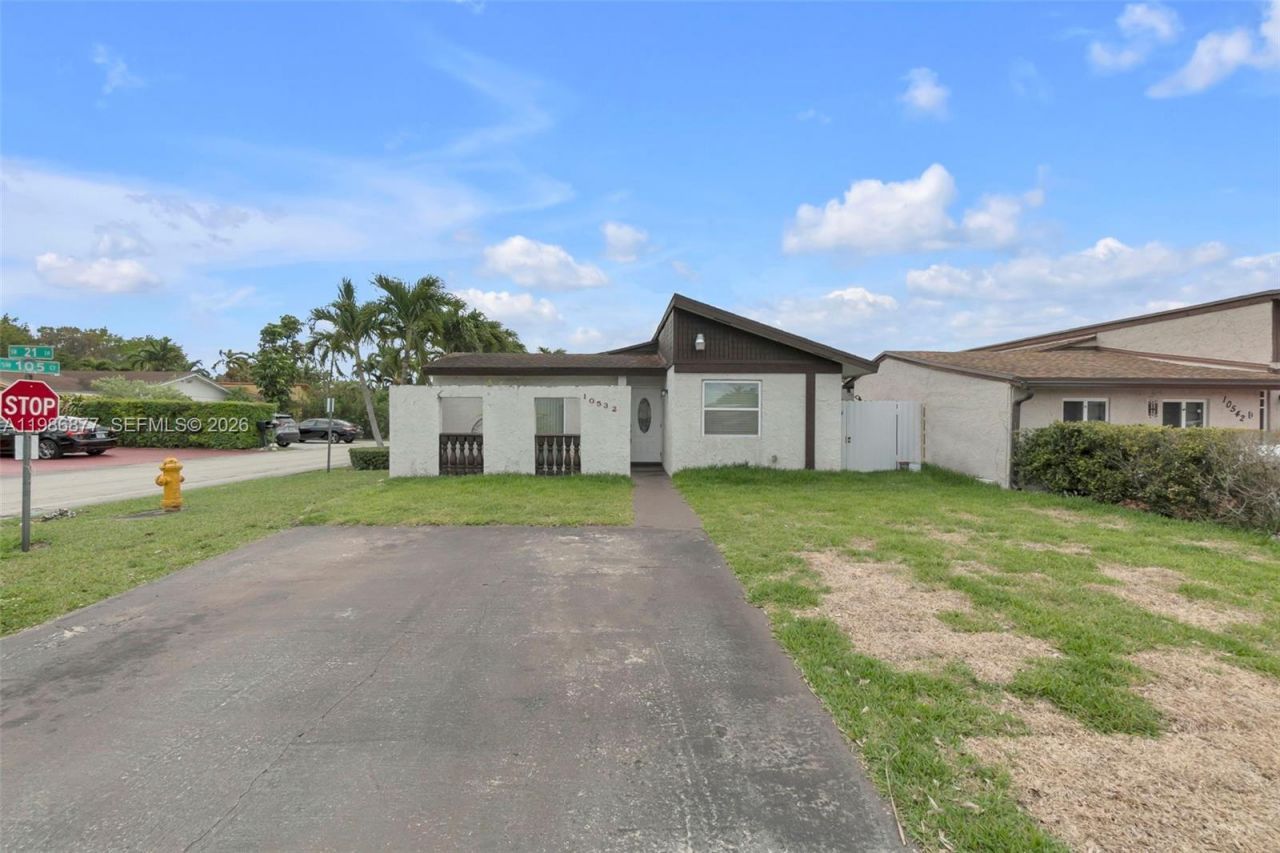 10532 SW 21st Ln, Miami, FL 33165 Photo