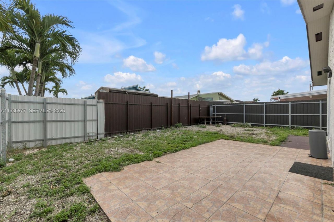 10532 SW 21st Ln, Miami, FL 33165 Photo