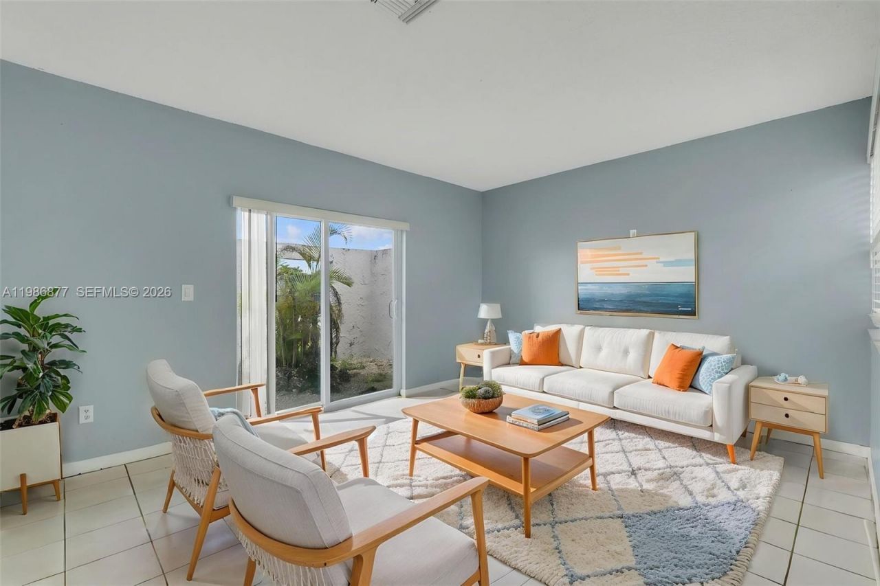 10532 SW 21st Ln, Miami, FL 33165 Photo