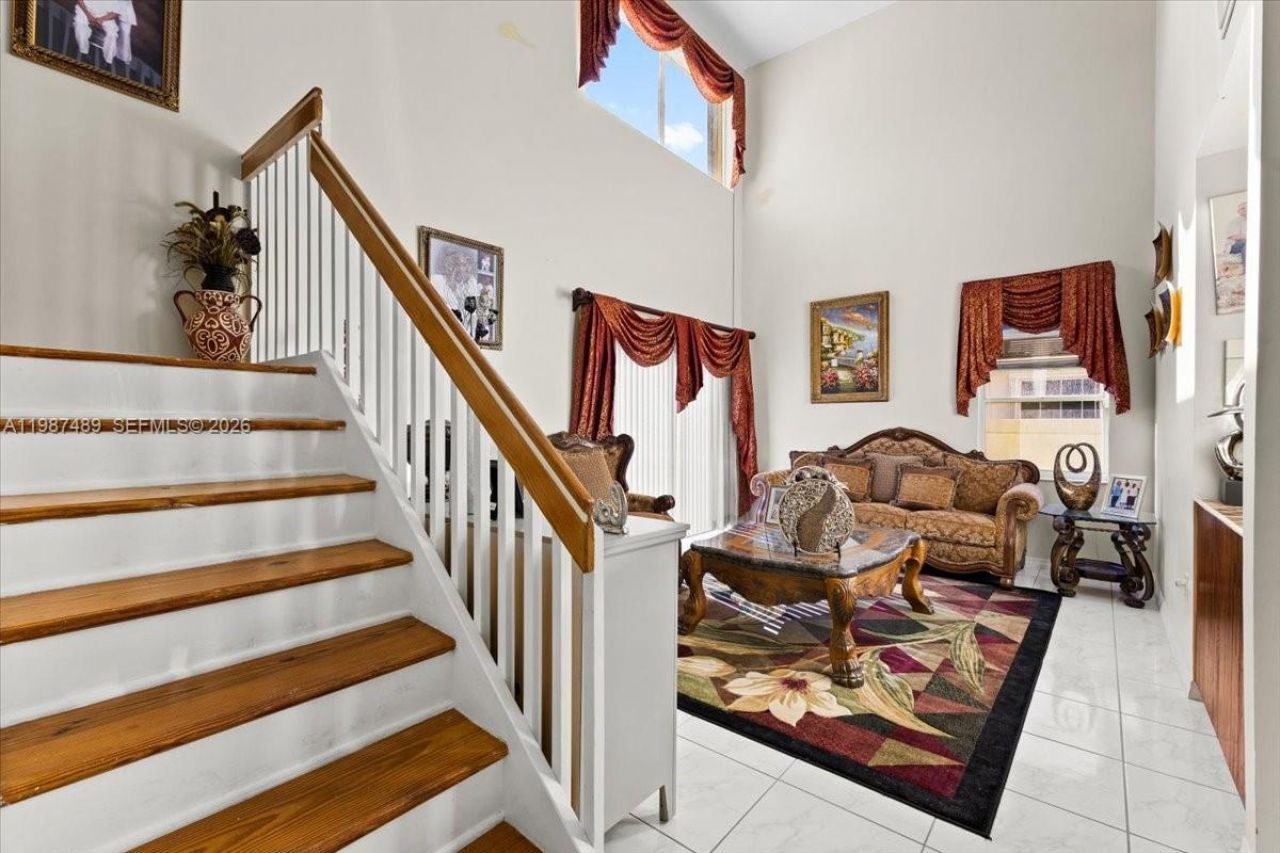 1041 NW 189th Ave , Pembroke Pines, FL 33029 Photo