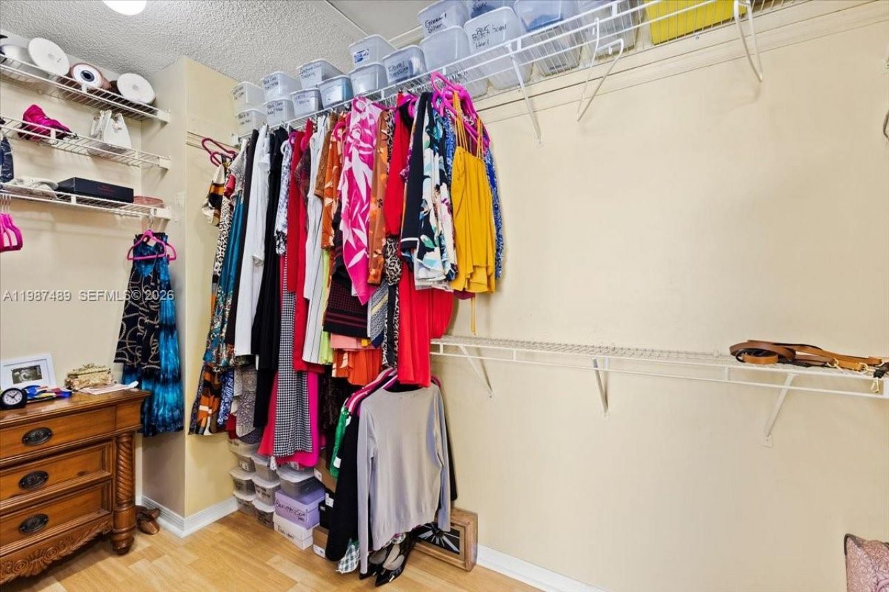 1041 NW 189th Ave , Pembroke Pines, FL 33029 Photo