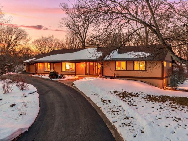 8323 W Franklin Avenue, Saint Louis Park, MN 55426