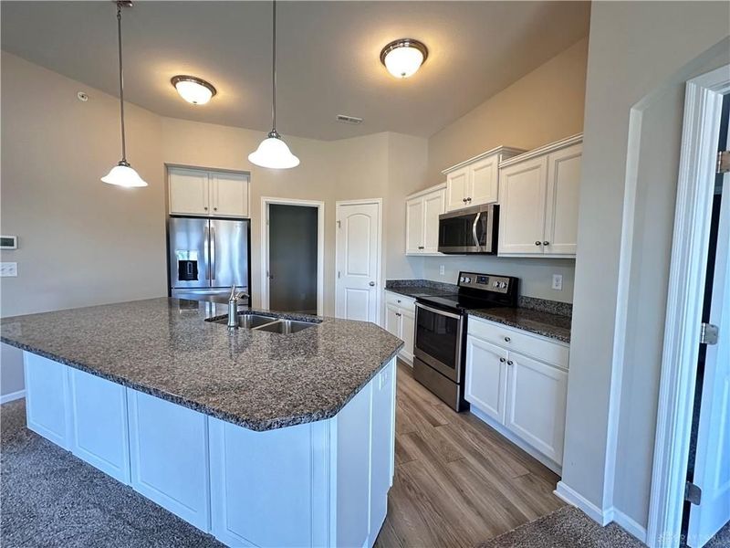 16 Old Pond Road, Springboro, OH 45066 Photo 5