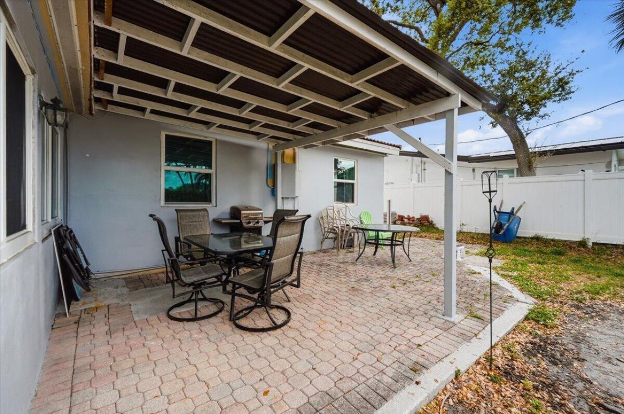 330 SE 6th Street, Pompano Beach, FL 33060 Photo