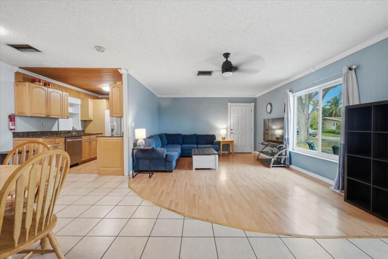 330 SE 6th Street, Pompano Beach, FL 33060 Photo