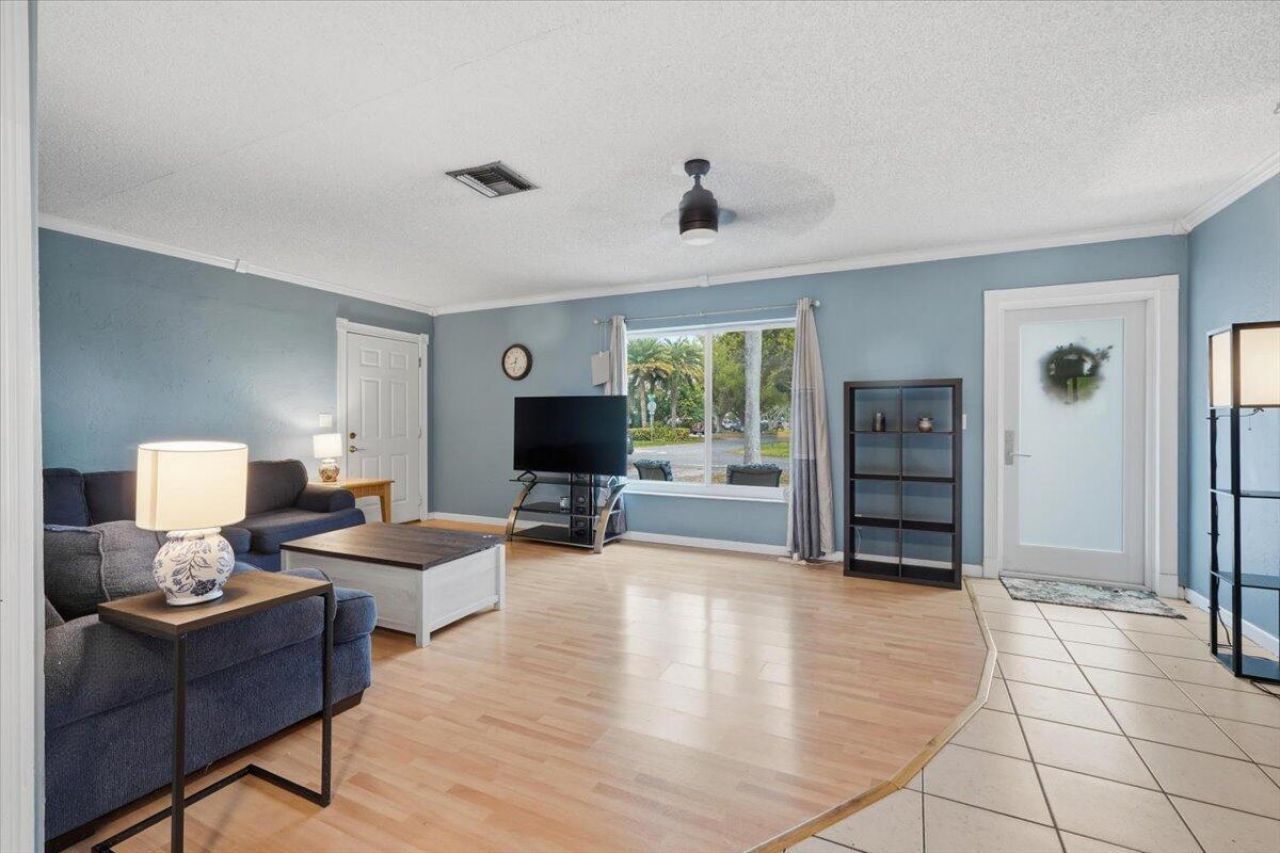 330 SE 6th Street, Pompano Beach, FL 33060 Photo