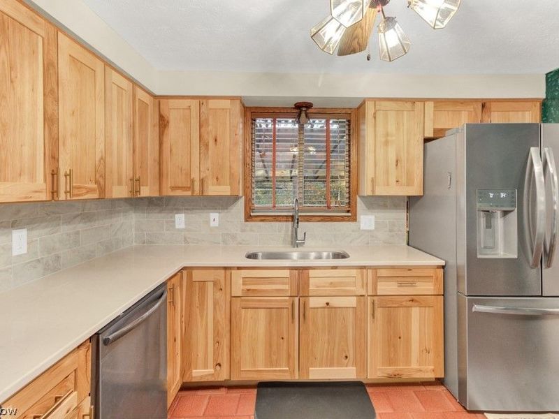 7 Choctaw Trail, Malvern, OH 44644 Photo 10