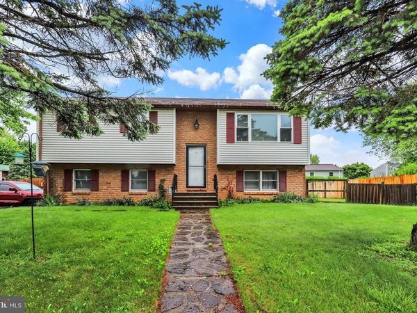 38 BONNIEFIELD CIRCLE , GETTYSBURG, PA 17325