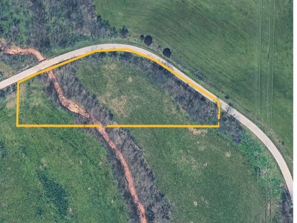 3 W Mountain Road , Gravette, AR 72736