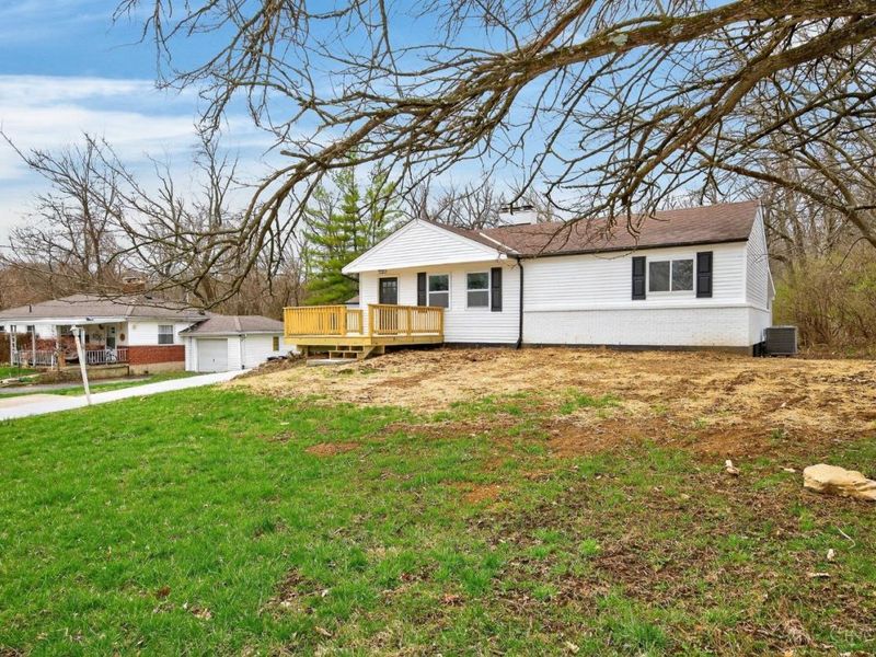 10055 Ronnie Road, Woodlawn, OH 45215 Photo 3