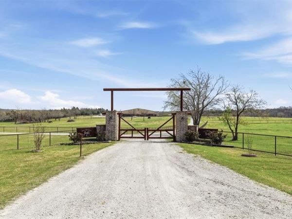 1470 Preston Road , Denison, TX 75020