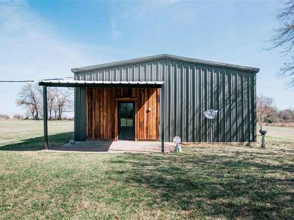 8751 Fm 677 N, Saint Jo, TX 76265