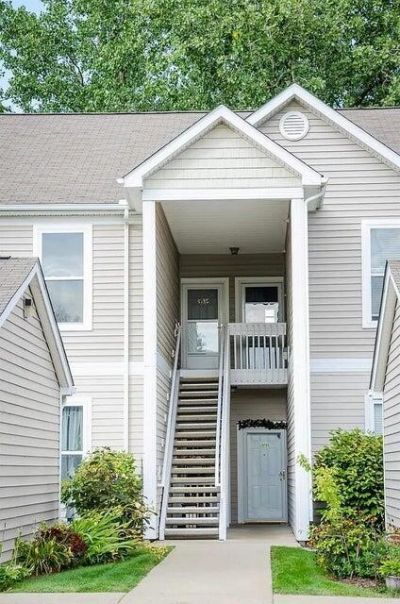 8185 Autumn Woods Trail, Ypsilanti, MI 48198 Main Photo