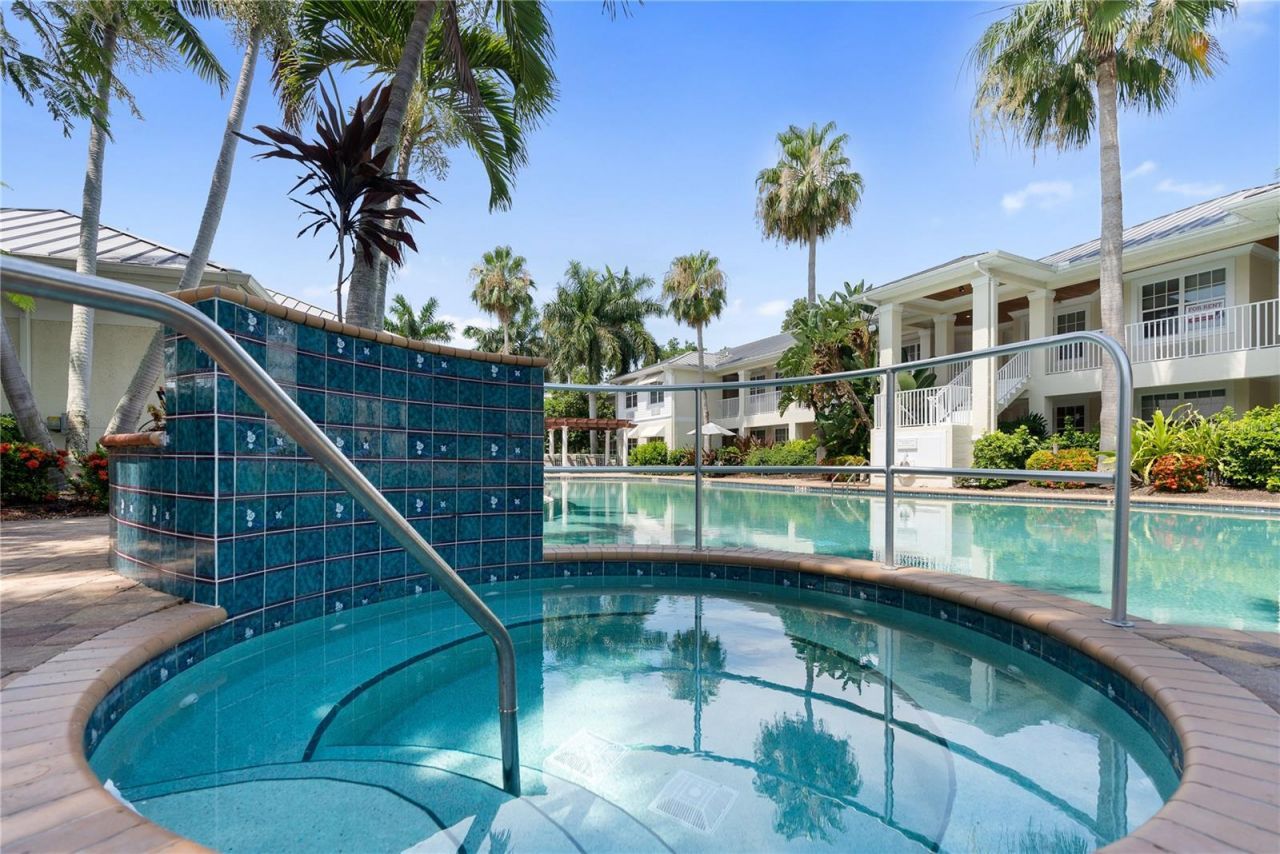 3702 54th Drive W, Unit 102, Bradenton, FL 34210 Photo