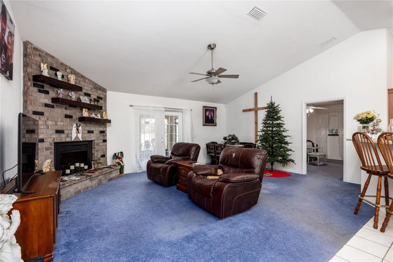 327 SW Timuqua Terrace , Fort White, FL 32038 Photo