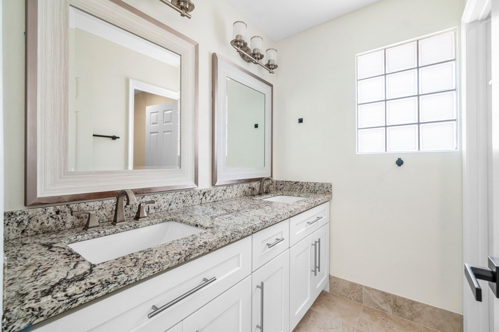 10889 Tamoron Lane, Boca Raton, FL 33498 Photo