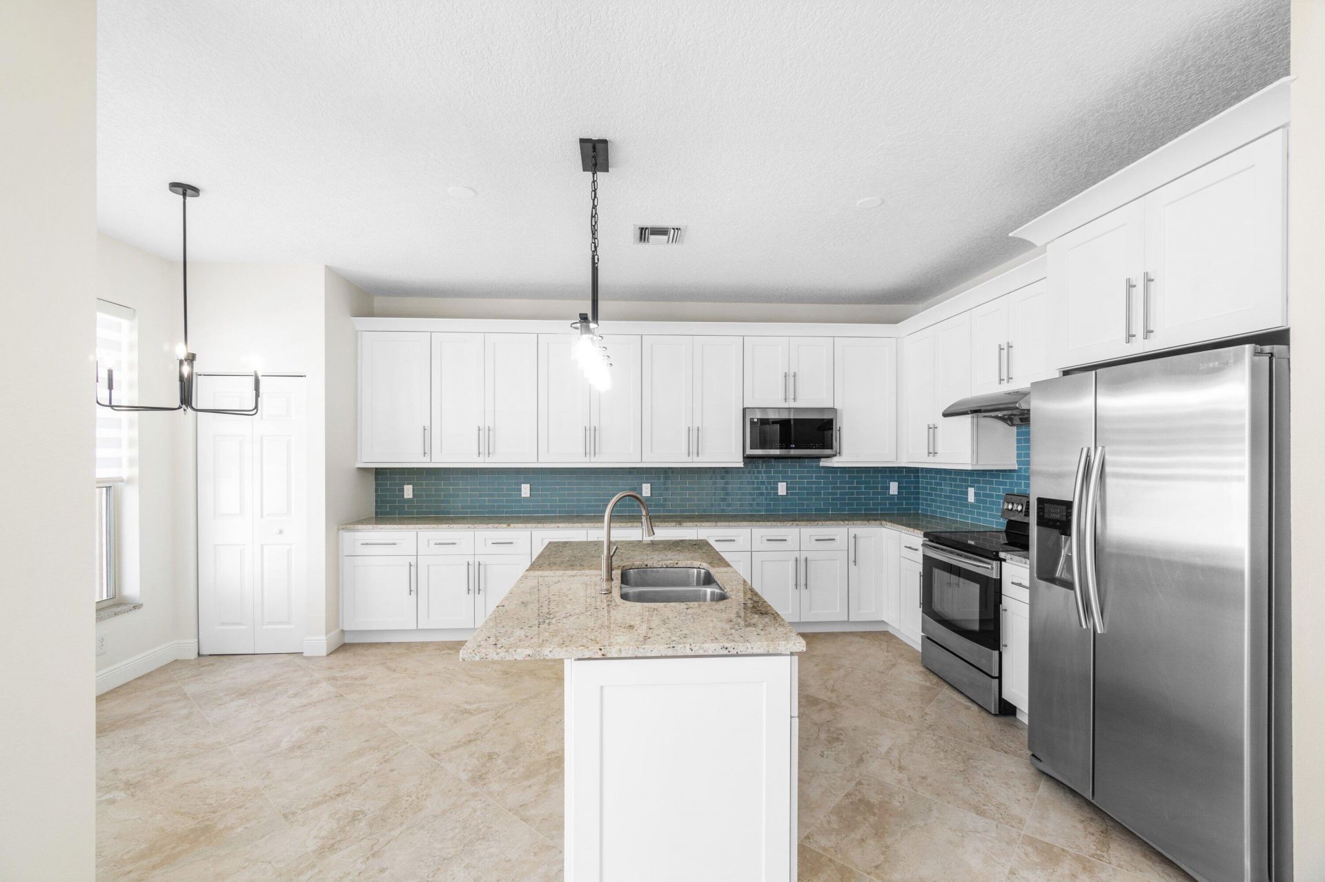 10889 Tamoron Lane, Boca Raton, FL 33498 Photo