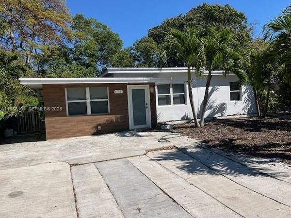 175 NW 121st St, North Miami, FL 33168