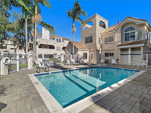 4581 Warner Avenue, Unit 202, Huntington Beach, CA 92649