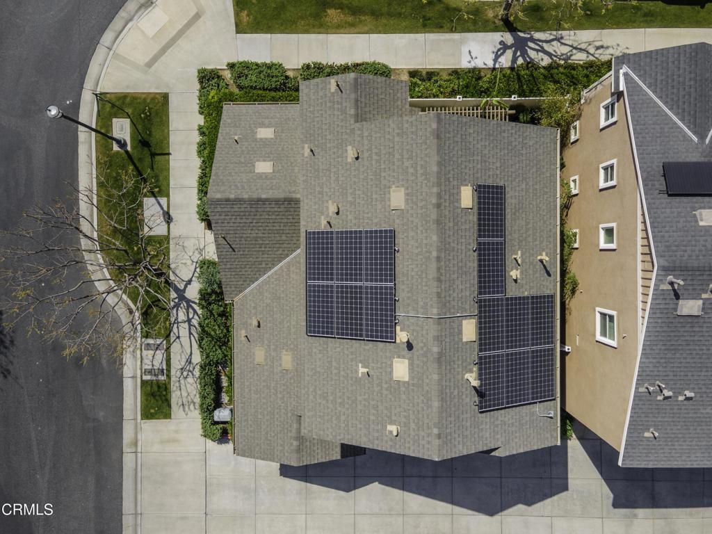 1927 Holt Rinehart Avenue, Bakersfield, CA 93311 Main Photo