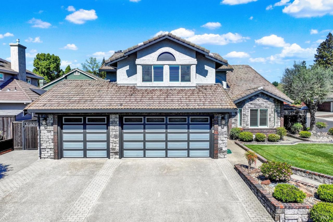 590 Laramie Way, Vacaville, CA 95688 Main Photo