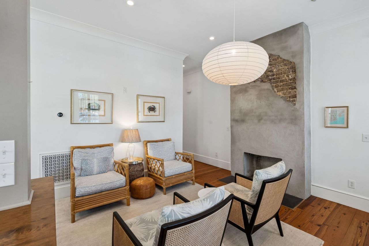 218 Venning Street Photo 10