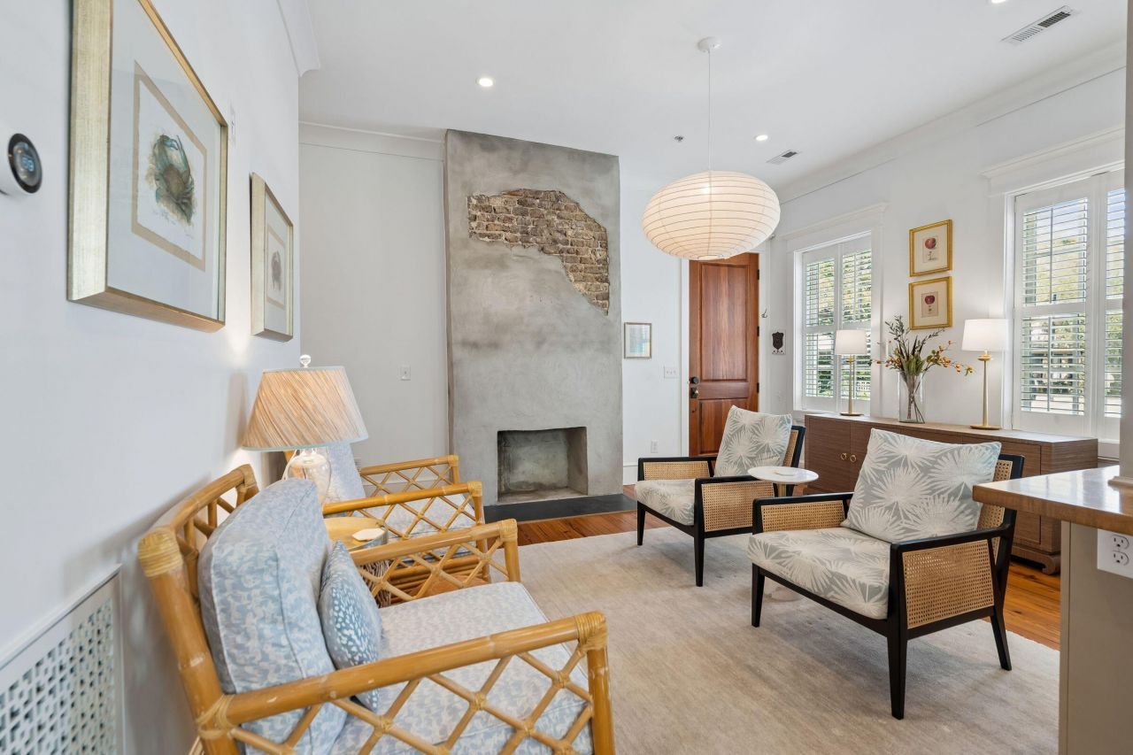 218 Venning Street Photo 11