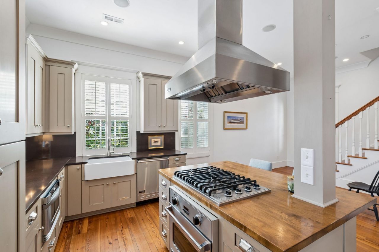 218 Venning Street Photo 15