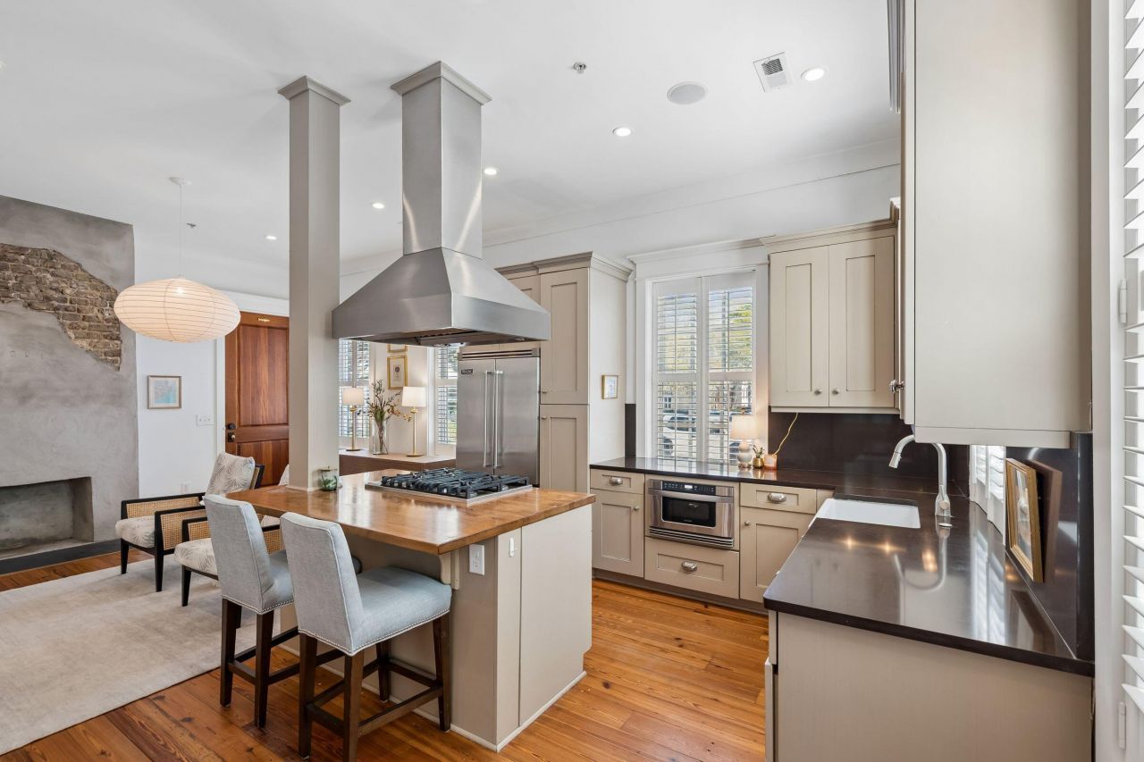 218 Venning Street Photo 18