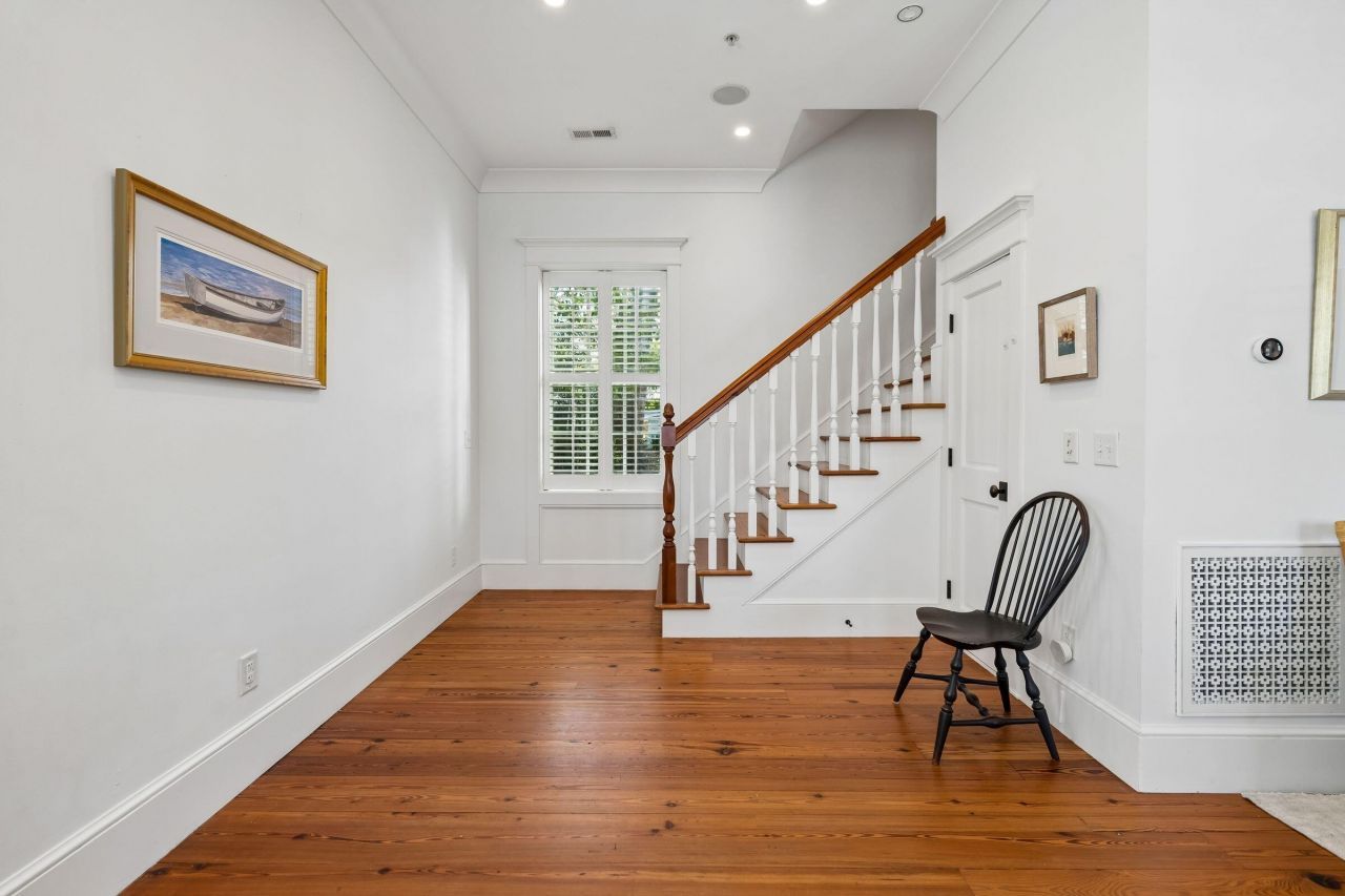 218 Venning Street Photo 21