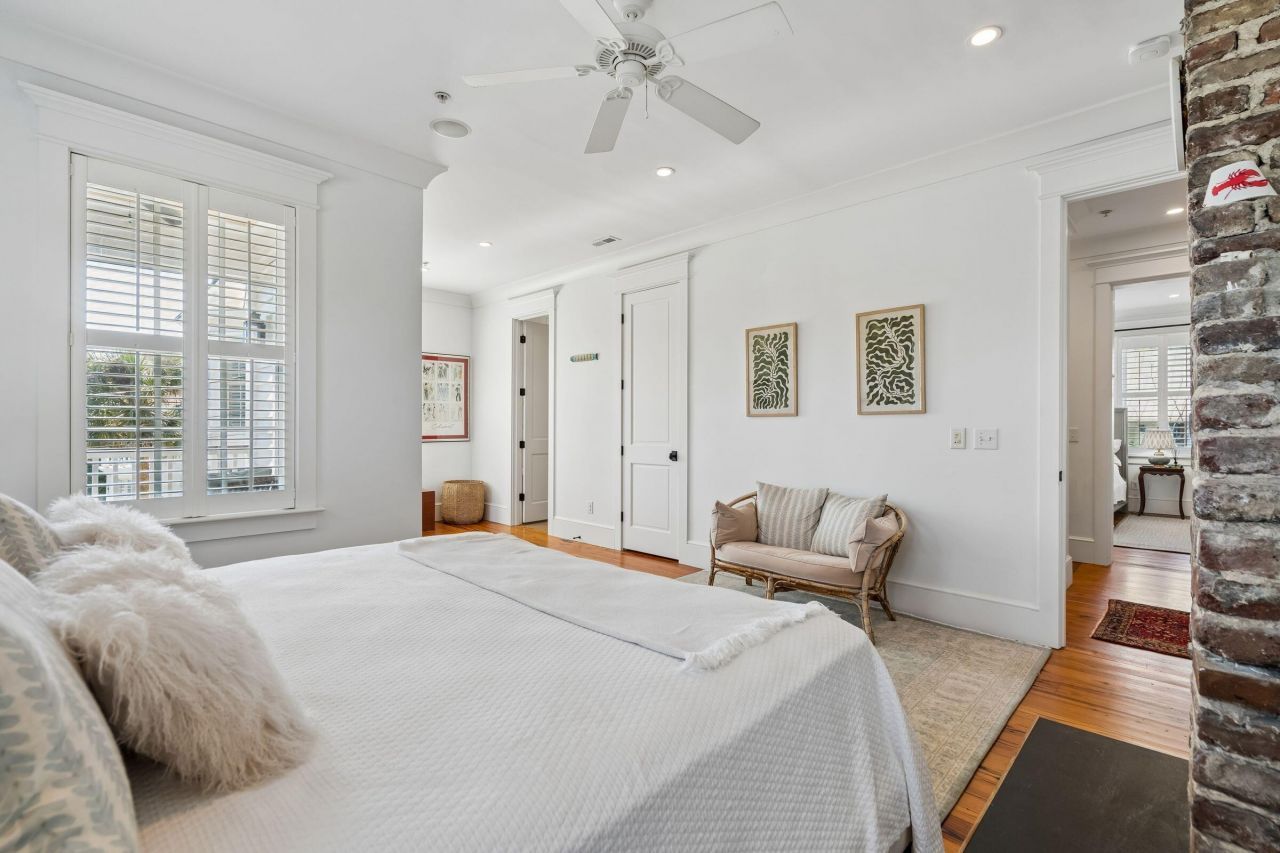 218 Venning Street Photo 30