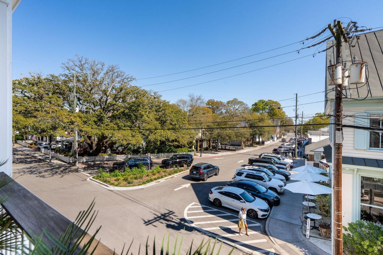 218 Venning Street Photo 37