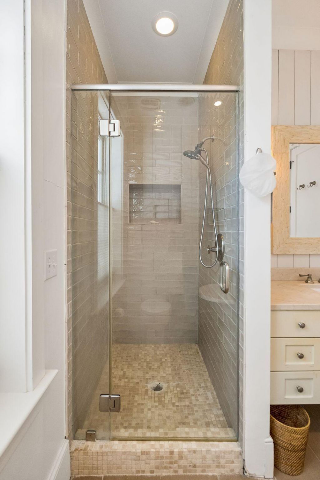 218 Venning Street Photo 41