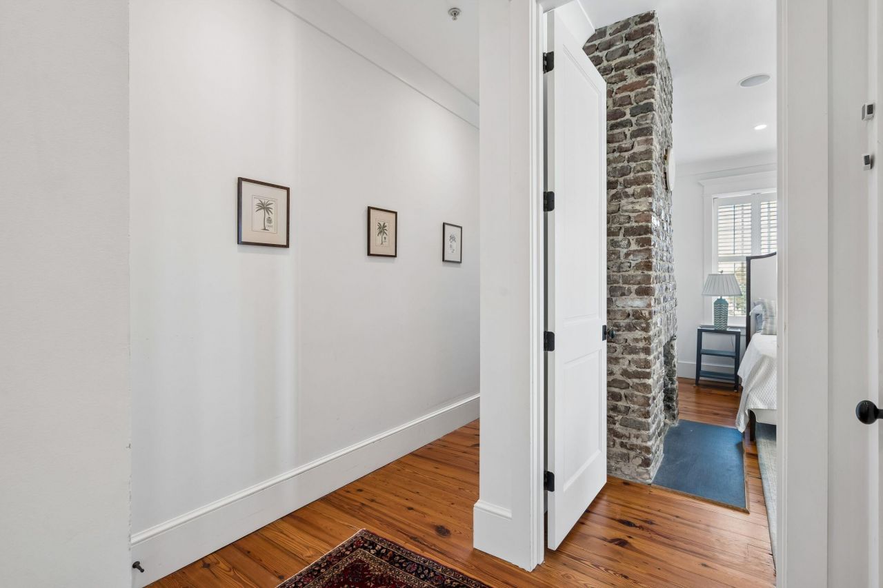 218 Venning Street Photo 47