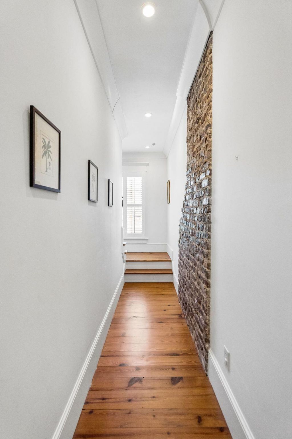 218 Venning Street Photo 49