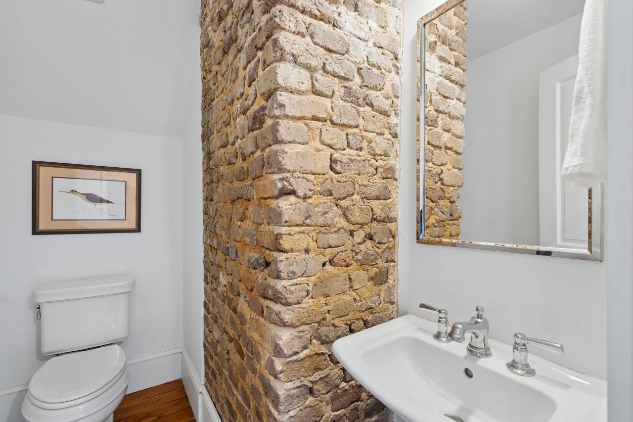 218 Venning Street Photo 52