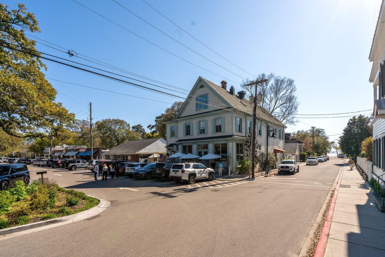 218 Venning Street Photo 62