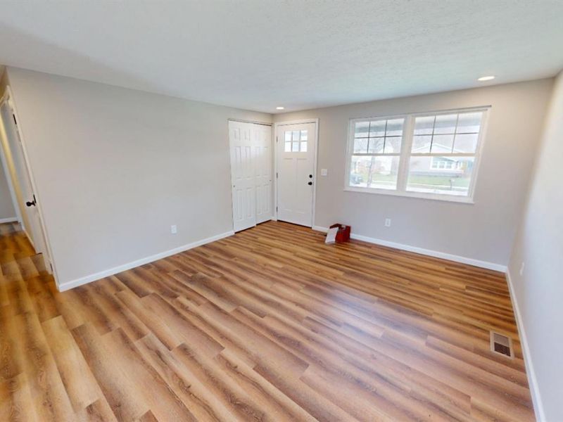 2163 Broadhurst, Springfield Twp., OH 45240 Photo 4