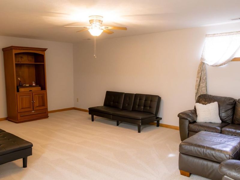 1452 Meadow Ridge Circle, Wilmington, OH 45177 Photo 31