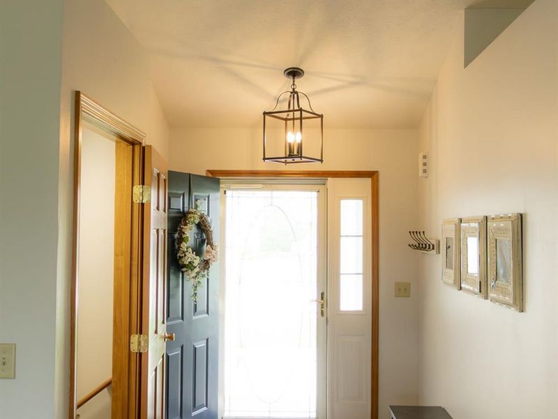 1452 Meadow Ridge Circle, Wilmington, OH 45177 Photo 5