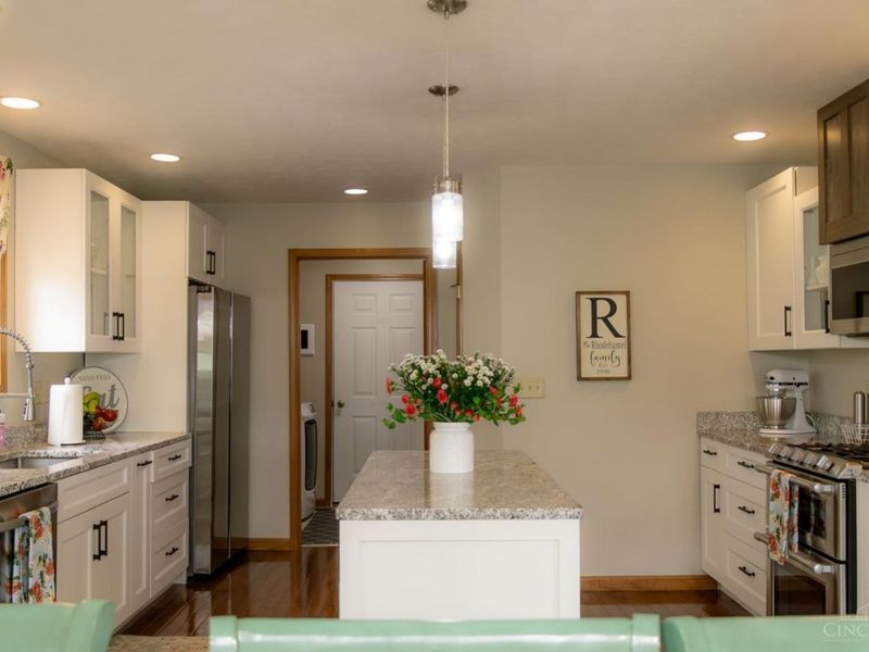 1452 Meadow Ridge Circle, Wilmington, OH 45177 Photo 8