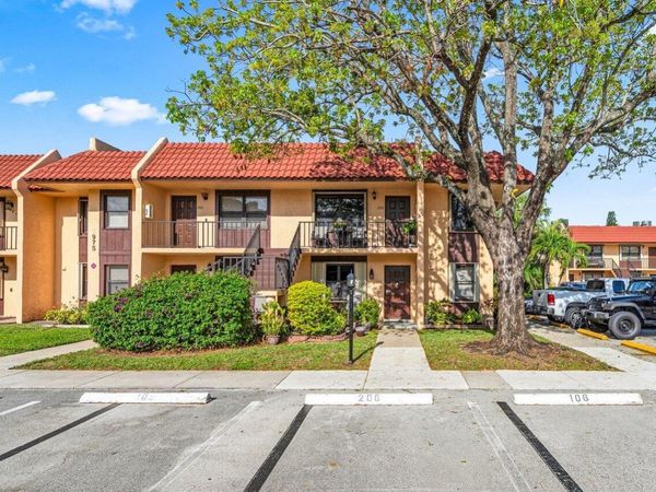 5975 Forest Hill Boulevard, Unit 106, West Palm Beach, FL 33415