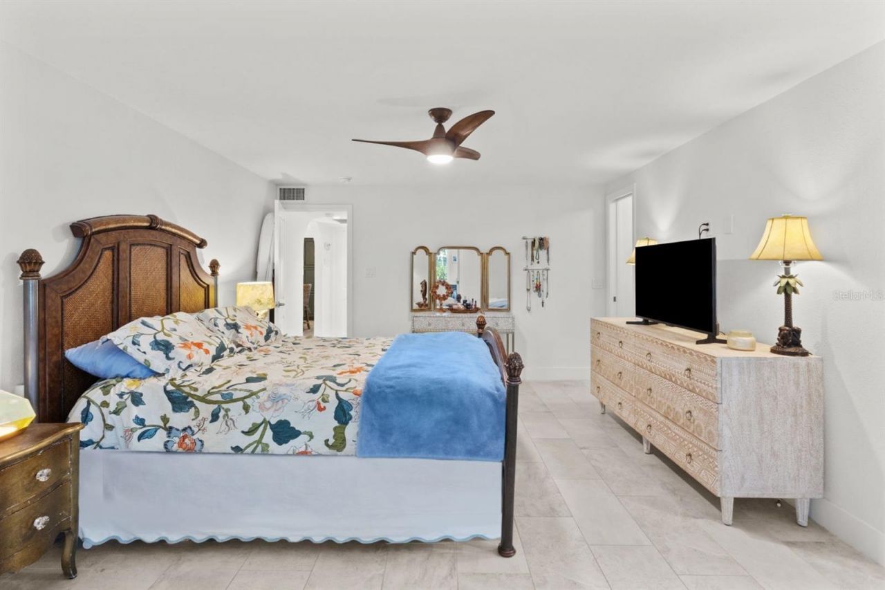604 Spanish Drive N, Longboat Key, FL 34228 Photo