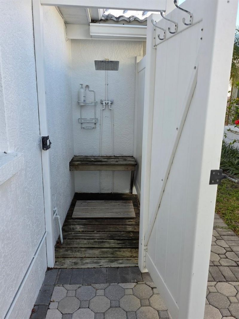 604 Spanish Drive N, Longboat Key, FL 34228 Photo